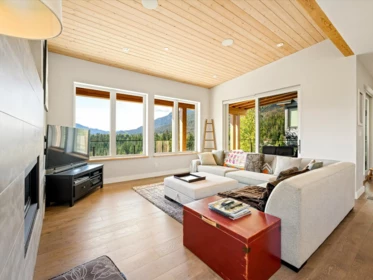 8409 Big Sky Terrace, Whistler, BC, Whistler — Single Family Residence for sale