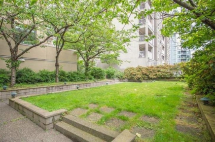 404 789 Drake Street, Vancouver, BC