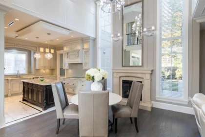 Entry Foyer Photo of 9640 Bates Road, Richmond, BC