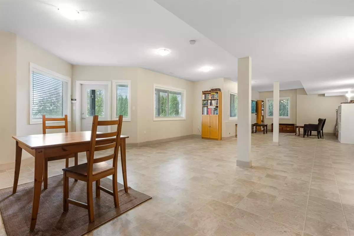 Backyard Photo of 46052 Bridle Ridge Crescent, Chilliwack, BC