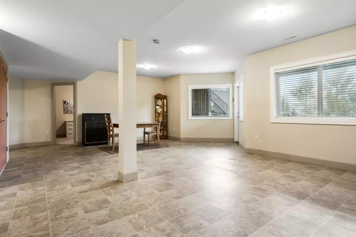 Swimming Pool Photo of 46052 Bridle Ridge Crescent, Chilliwack, BC