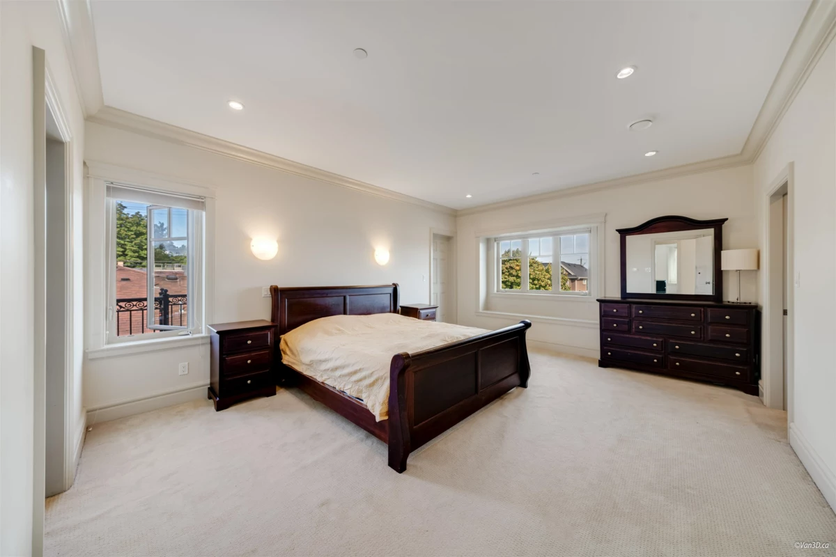 Mudroom Photo of 6633 Neal Street, Vancouver, BC