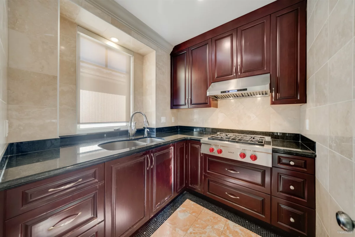 Walk-In Closet Photo of 6633 Neal Street, Vancouver, BC