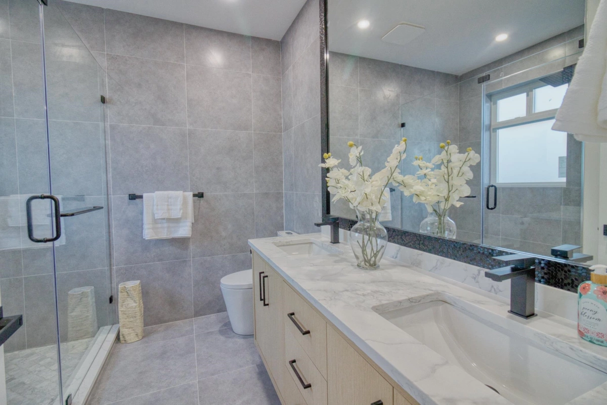 Bedroom 2 Photo of 9112 156 Street, Surrey, BC