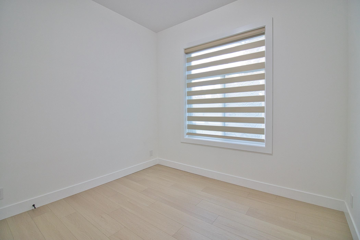 Laundry Room Photo of 9112 156 Street, Surrey, BC