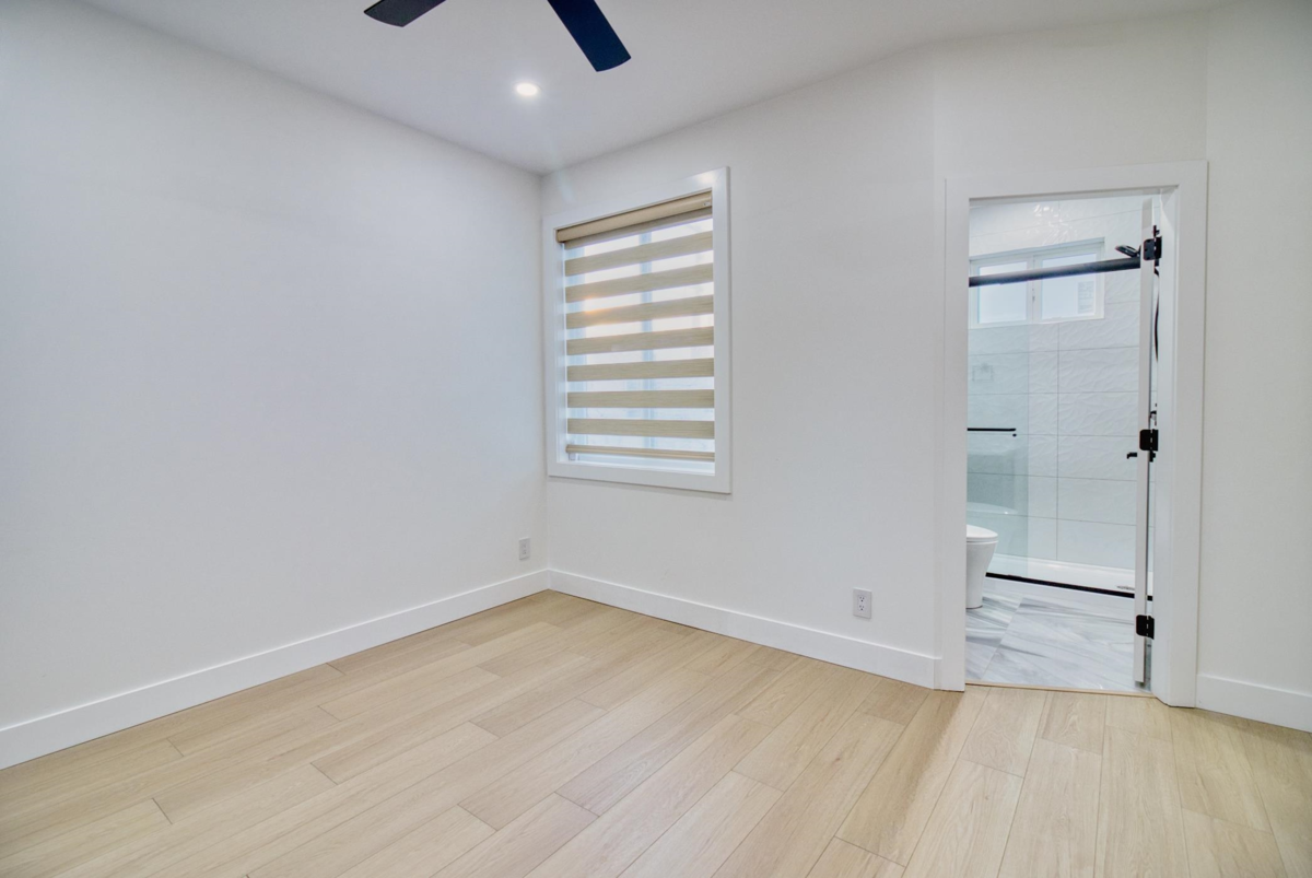 Powder Room Photo of 9112 156 Street, Surrey, BC