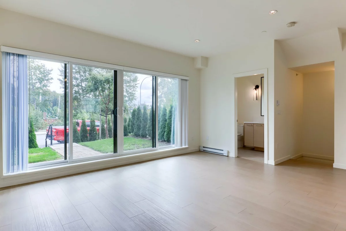 Kitchen Photo of 6 629 South Dyke Road, New Westminster, BC