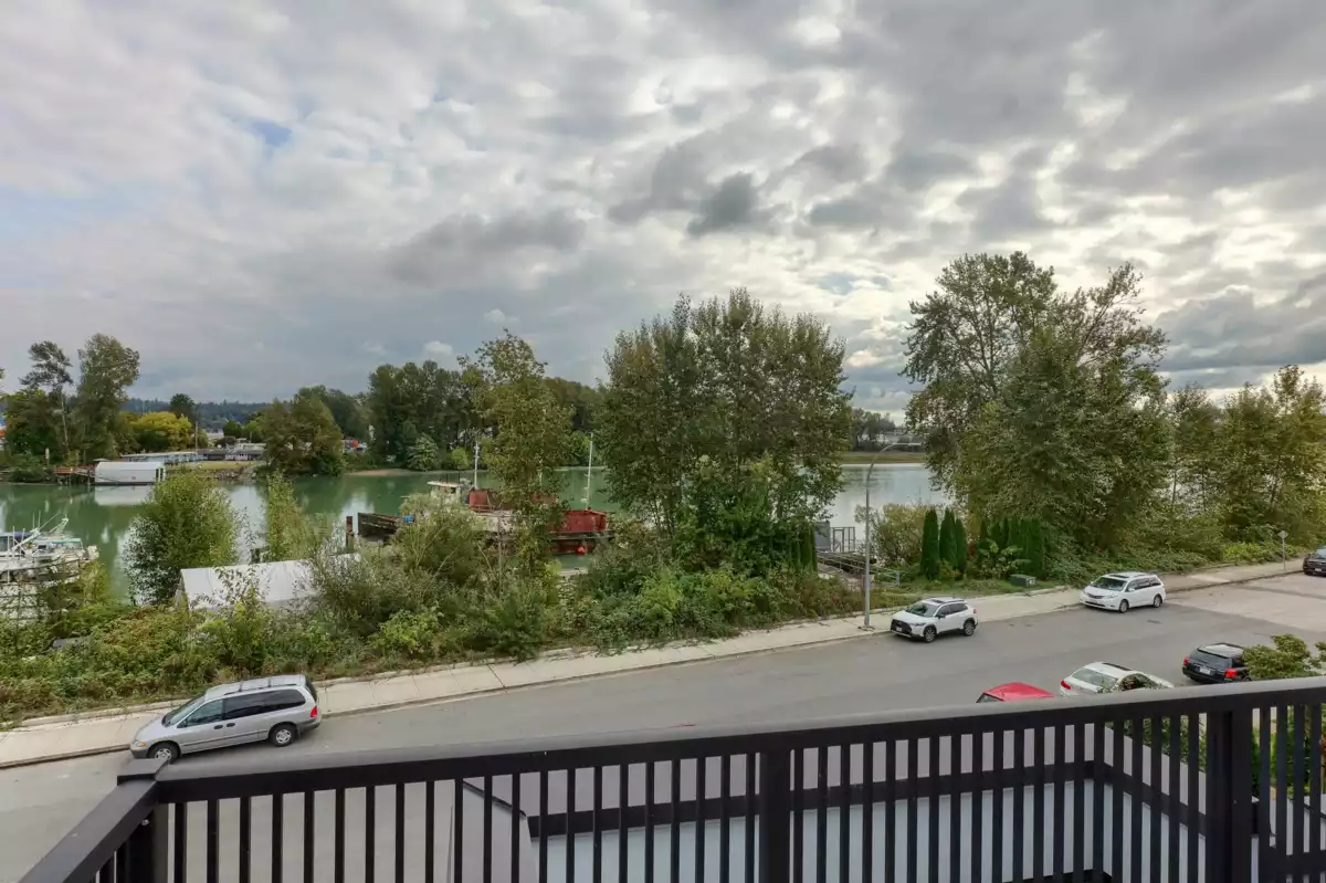 Office / Den Photo of 6 629 South Dyke Road, New Westminster, BC