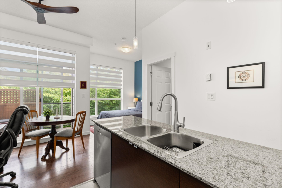 Pantry Photo of 524 13733 107a Avenue, Surrey, BC