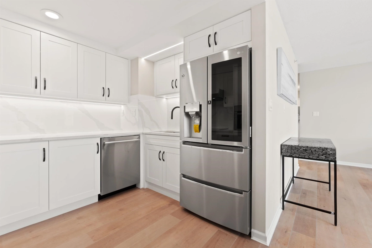 Walk-In Closet Photo of 906 1288 Marinaside Crescent, Vancouver, BC