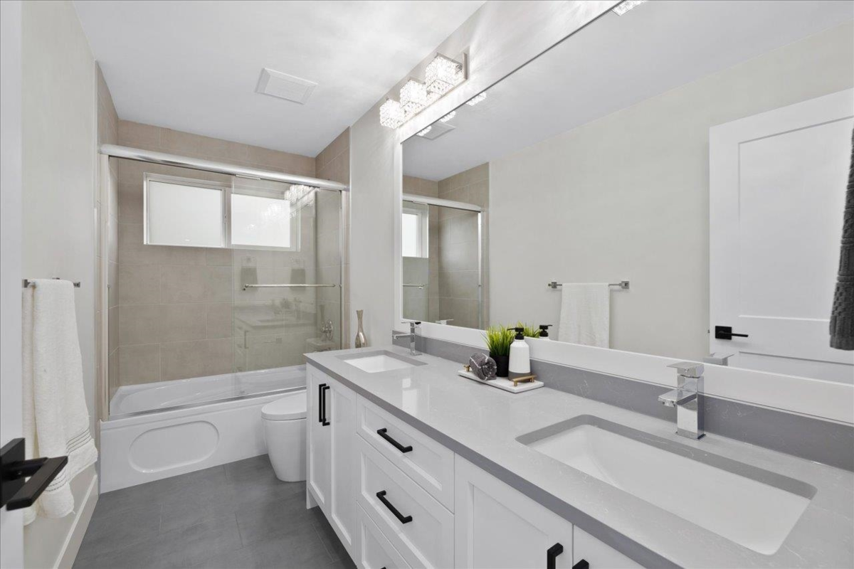 Backyard Photo of 1930 Kaptey Avenue, Coquitlam, BC