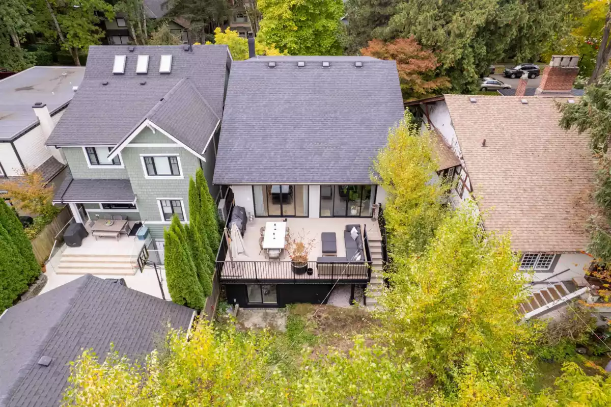 Living Room Photo of 5938 Elm Street, Vancouver, BC