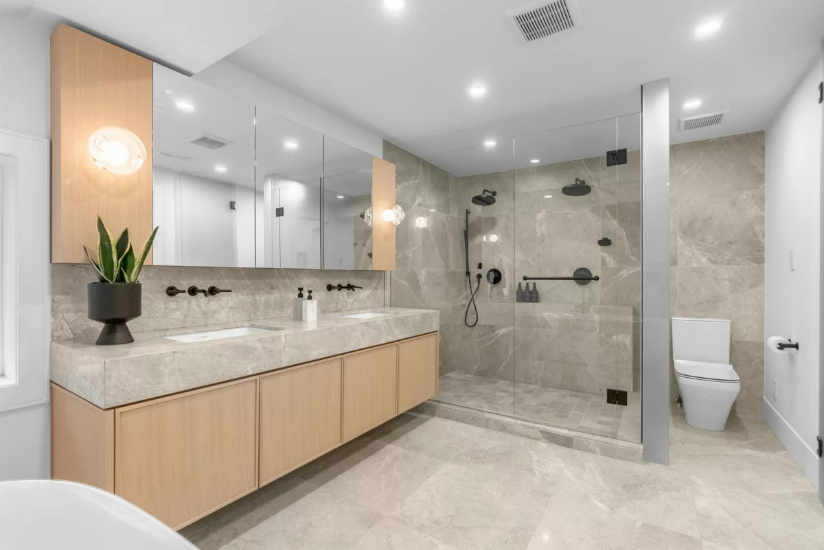 Swimming Pool Photo of 5938 Elm Street, Vancouver, BC