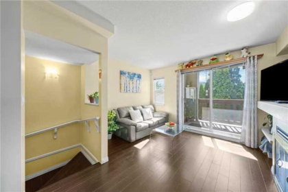 3 7111 Lynnwood Drive, Richmond, BC, Richmond — Townhouse for sale