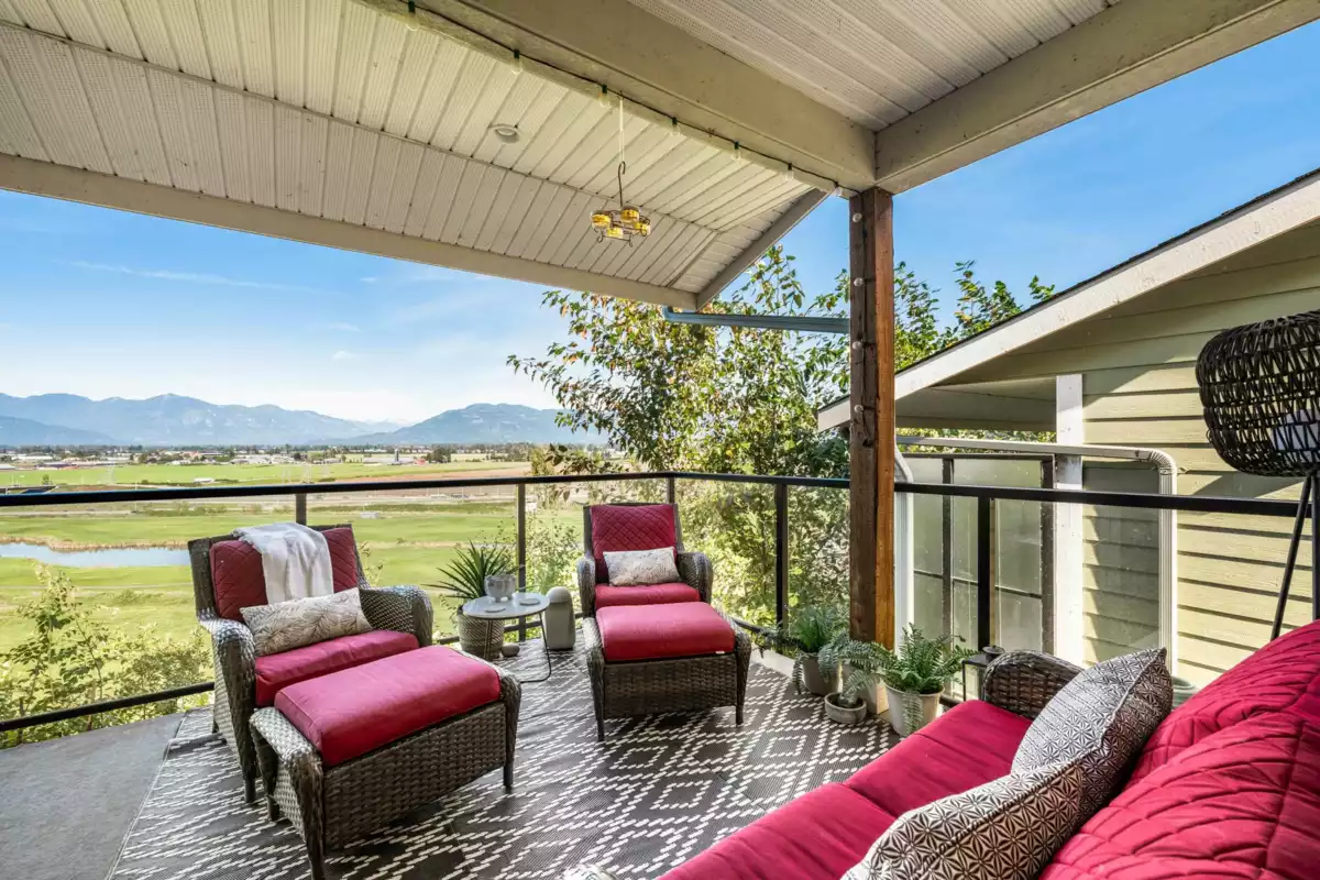 Bedroom 3 Photo of 10 50634 Ledgestone Place, Chilliwack, BC