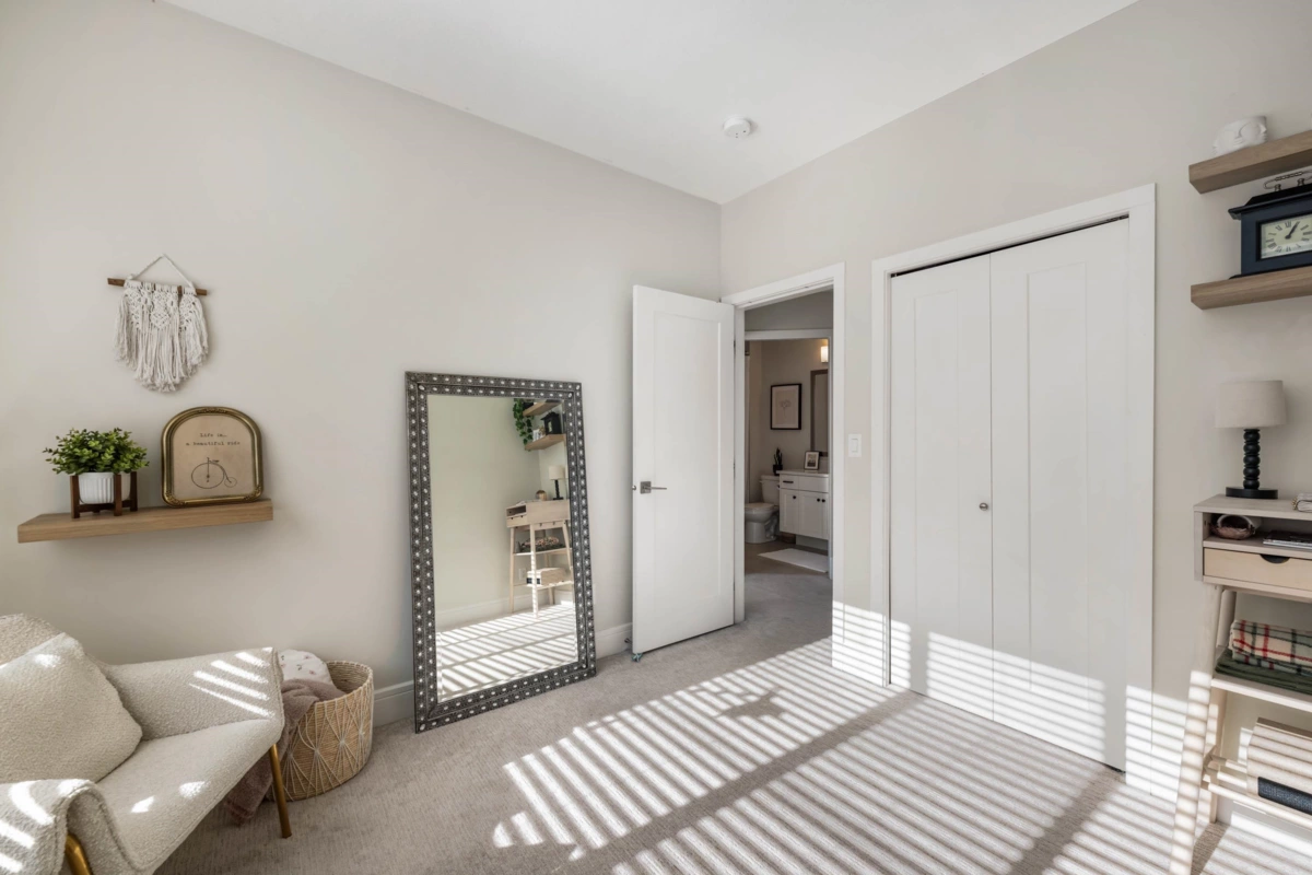 Swimming Pool Photo of 10 50634 Ledgestone Place, Chilliwack, BC