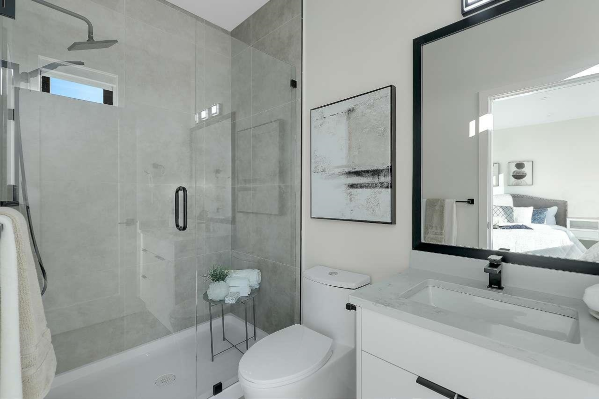 Breakfast Nook Photo of 2 3558 Turner Street, Vancouver, BC