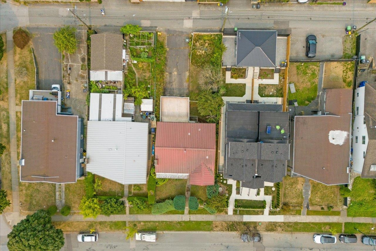 Exterior Rear Photo of 1149 E 63rd Avenue, Vancouver, BC