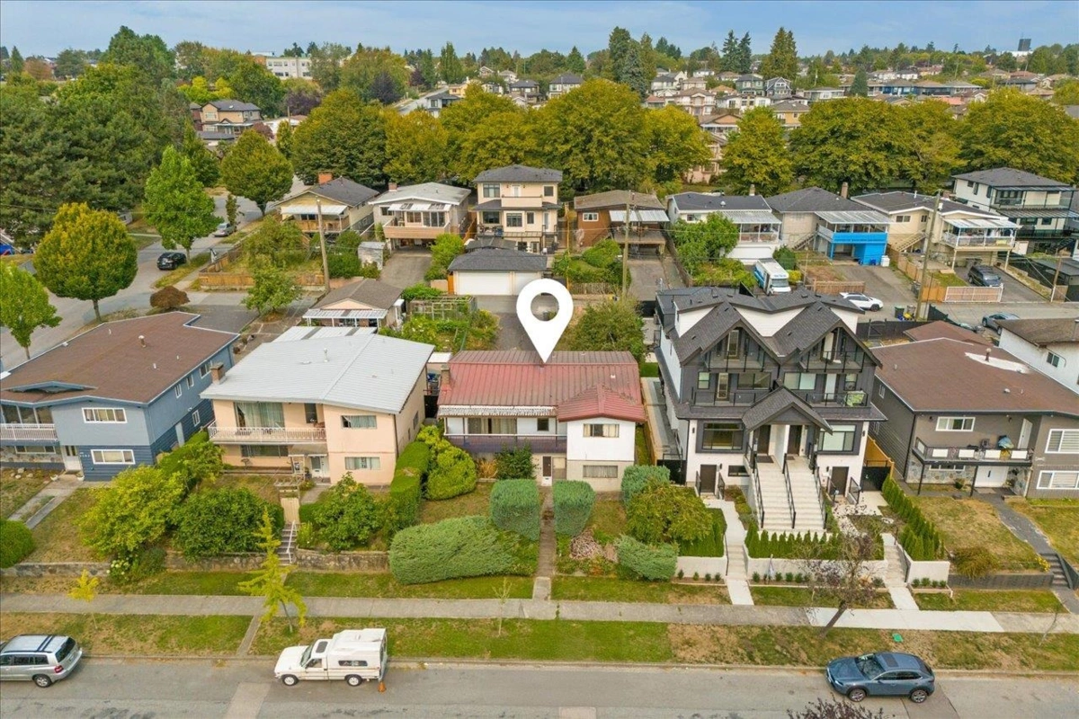 Primary Bathroom Photo of 1149 E 63rd Avenue, Vancouver, BC
