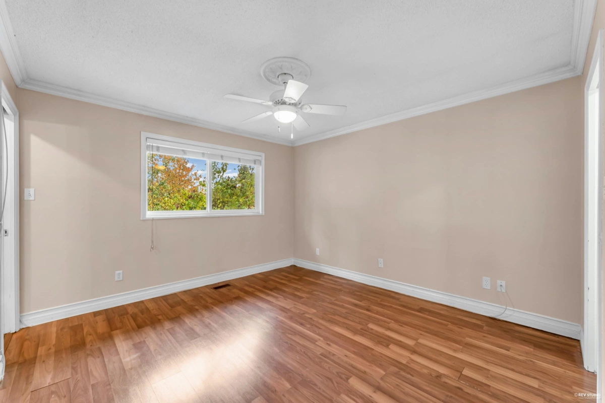 Bedroom 3 Photo of 2214 153a Street, Surrey, BC