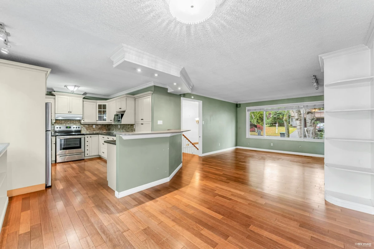 Breakfast Nook Photo of 2214 153a Street, Surrey, BC