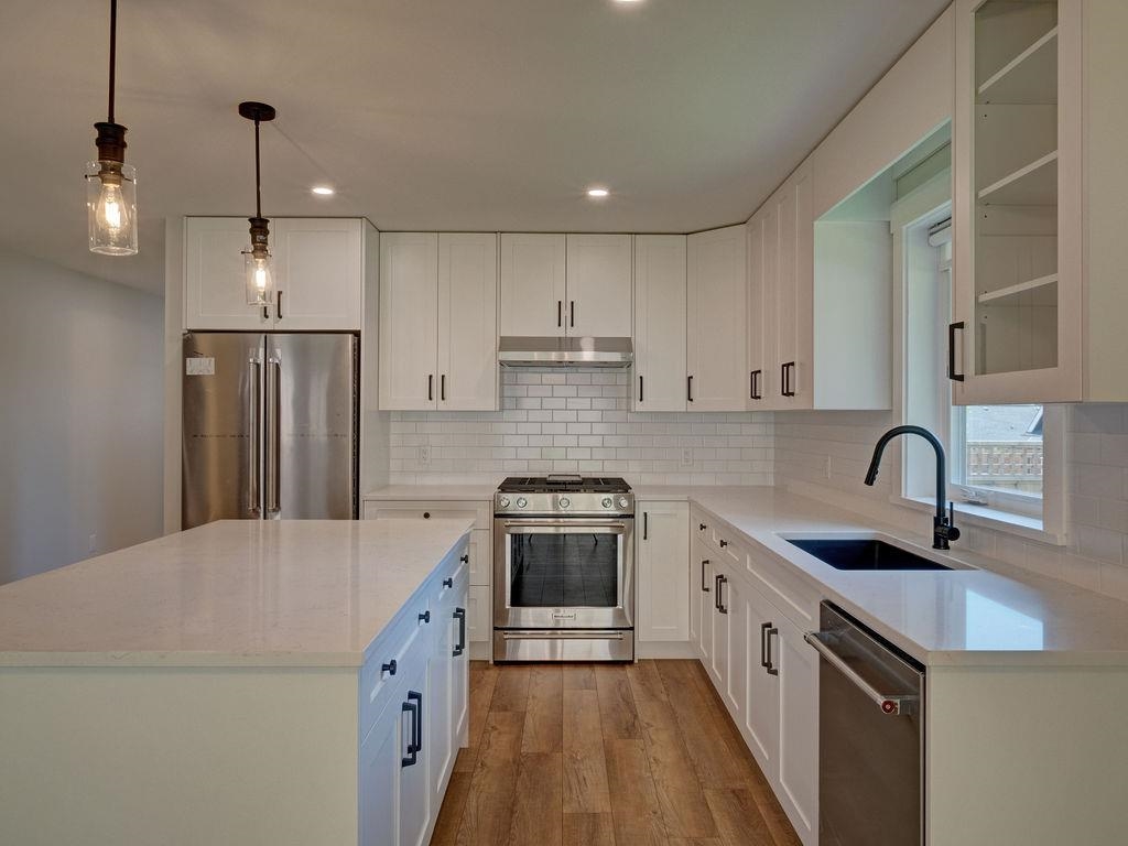 Kitchen Island Photo of 1100 Celia Crescent, Gibsons, BC