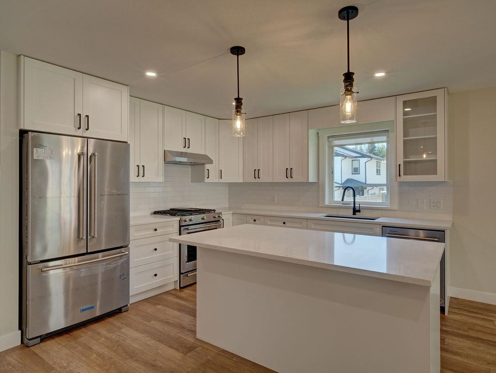 Kitchen Photo of 1100 Celia Crescent, Gibsons, BC