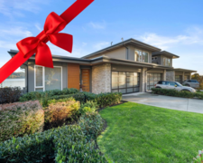 3887 Cates Landing Way, North Vancouver, BC