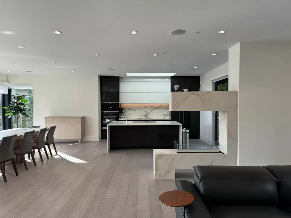 Breakfast Nook Photo of 1035 Greenwood Place, West Vancouver, BC