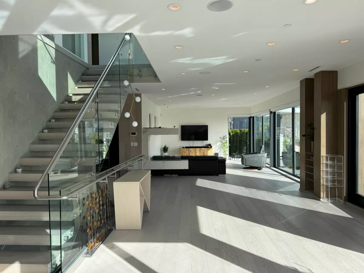 Dining Area Photo of 1035 Greenwood Place, West Vancouver, BC