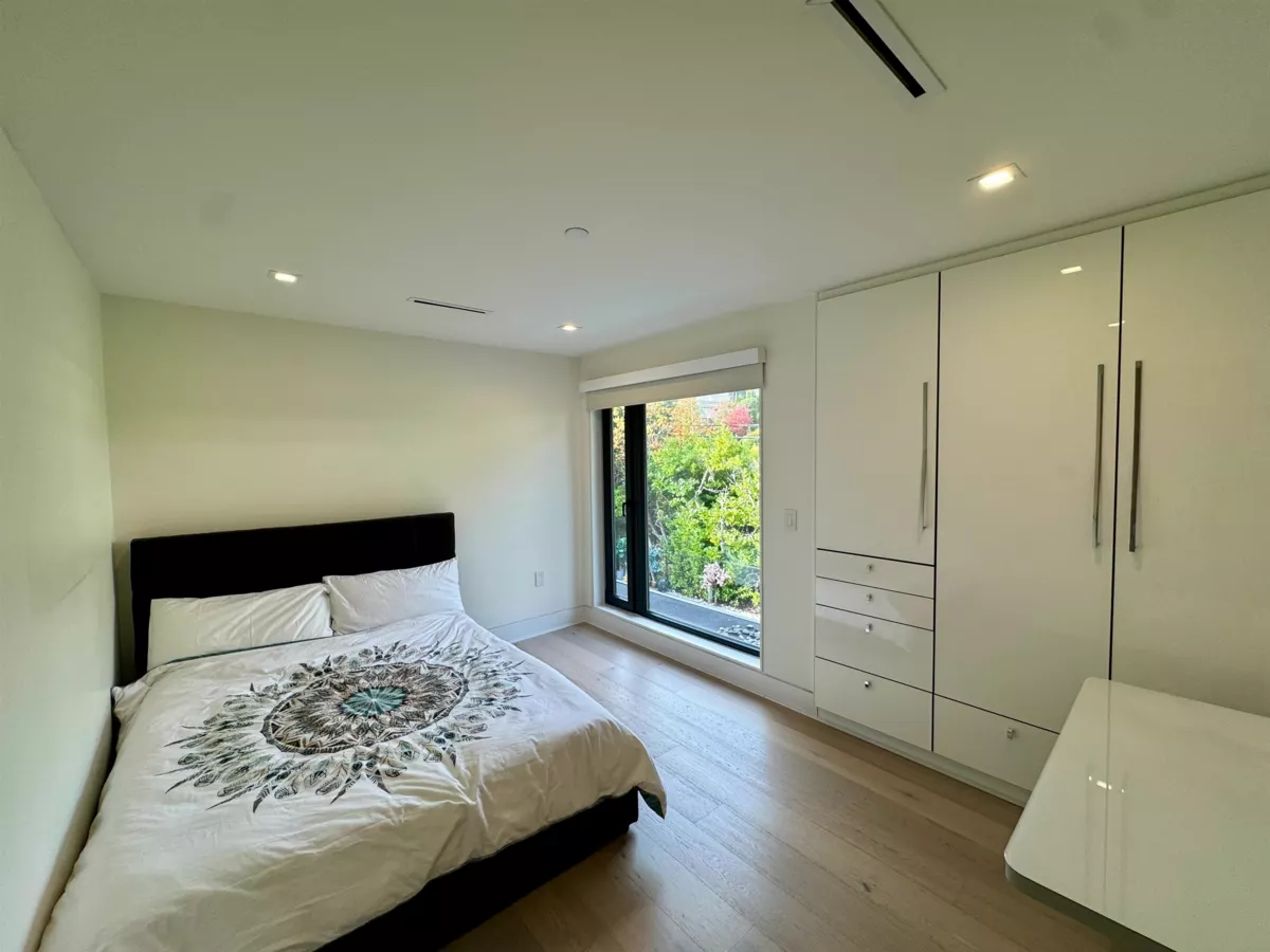 Outdoor Deck Photo of 1035 Greenwood Place, West Vancouver, BC