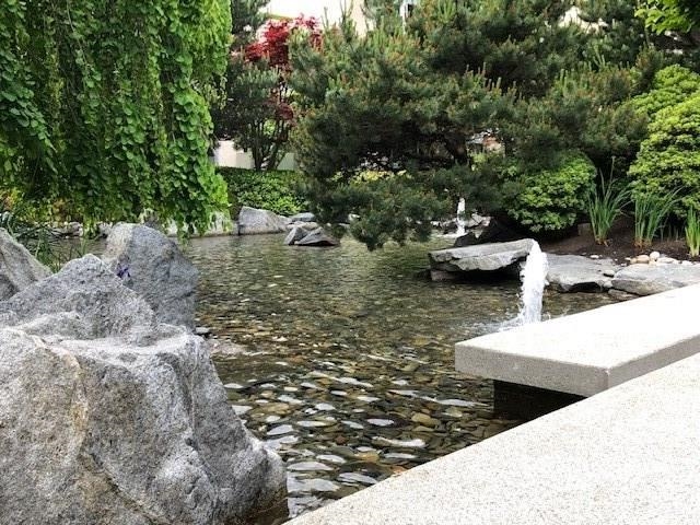 Garden / Landscaping Photo of 410 Beach Crescent, Vancouver, BC