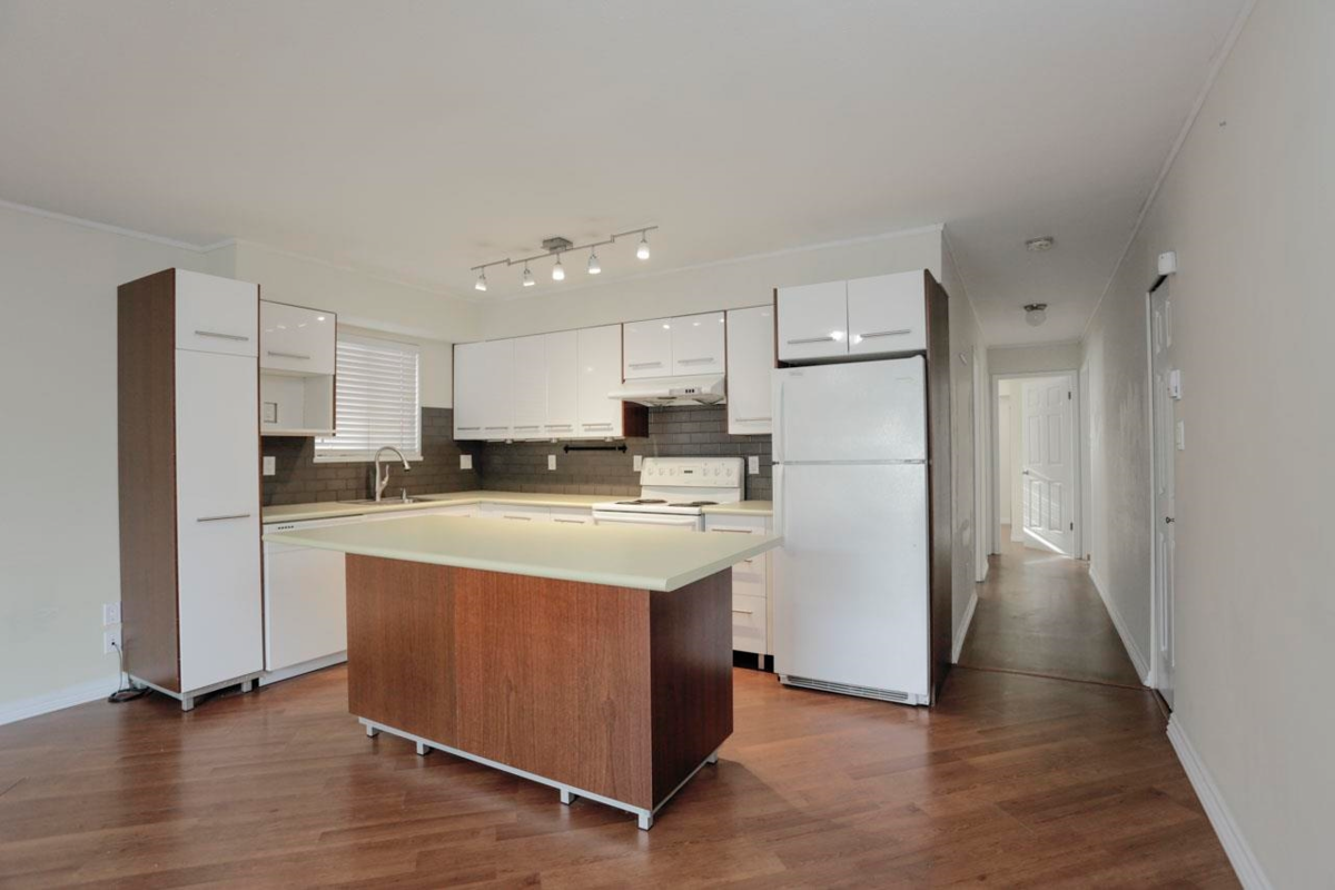 Basement Recreation Room Photo of 448 E 59th Avenue, Vancouver, BC