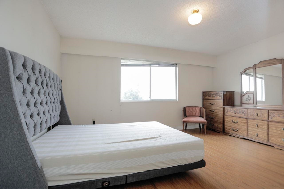 Mudroom Photo of 448 E 59th Avenue, Vancouver, BC