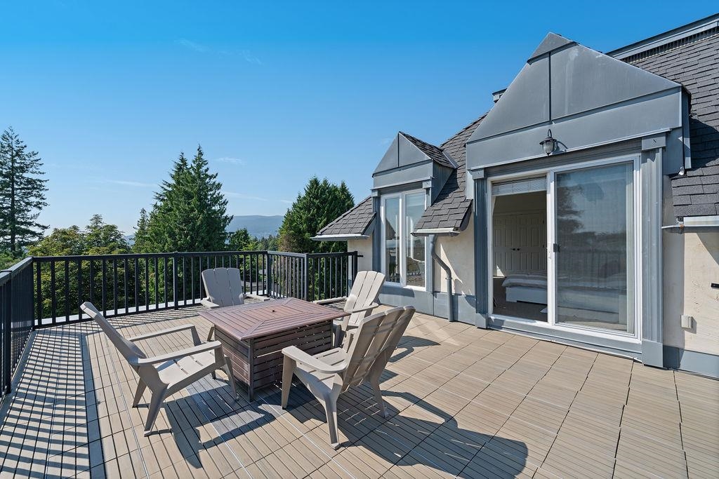 Backyard Photo of 284 Sandringham Crescent, North Vancouver, BC