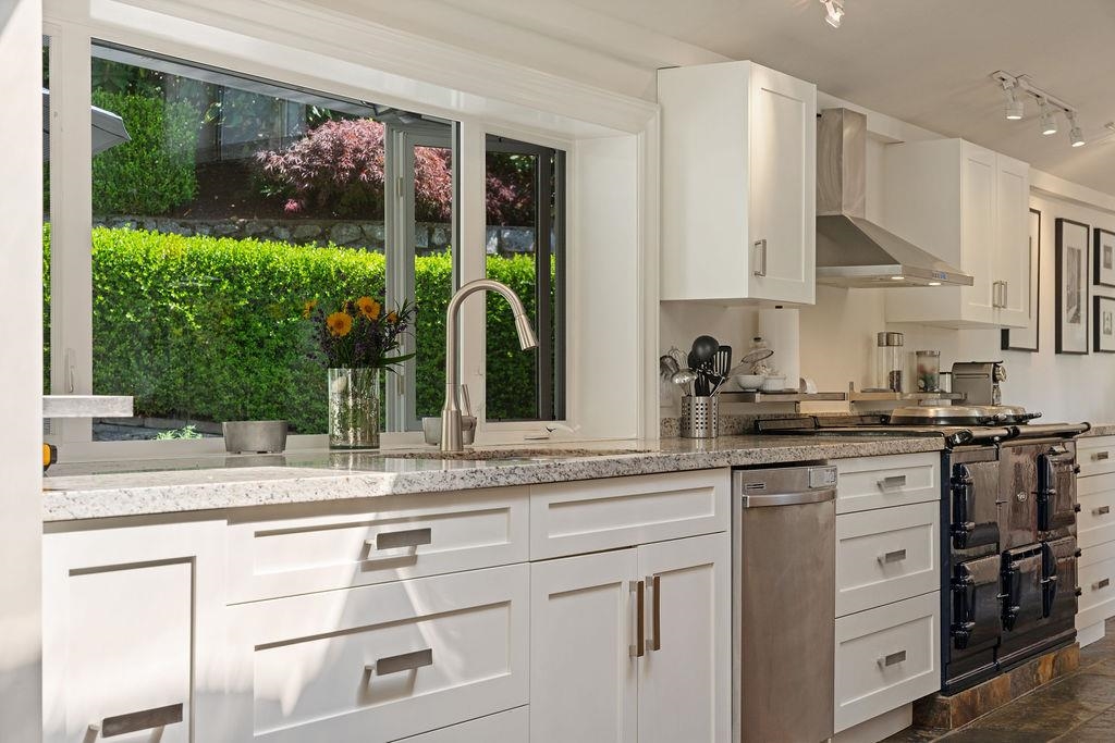 Office / Den Photo of 284 Sandringham Crescent, North Vancouver, BC