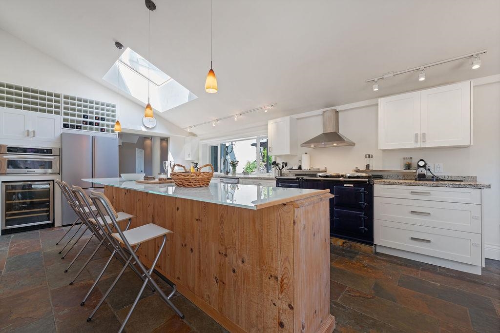 Powder Room Photo of 284 Sandringham Crescent, North Vancouver, BC