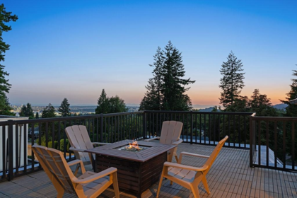 284 Sandringham Crescent, North Vancouver, BC, North Vancouver — Single Family Residence for sale