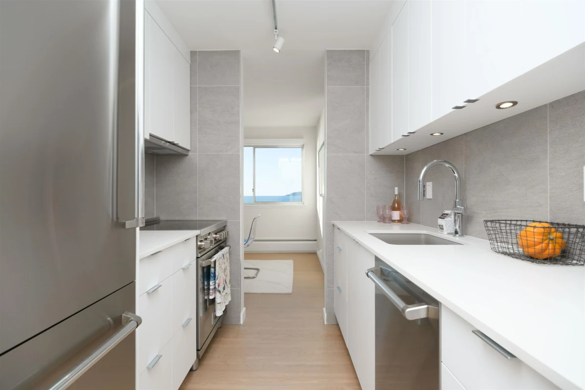 Bedroom 2 Photo of 102 2246 Bellevue Avenue, West Vancouver, BC