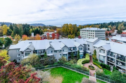 701 235 Guildford Way, Port Moody, BC, Port Moody — Apartment/Condo for sale