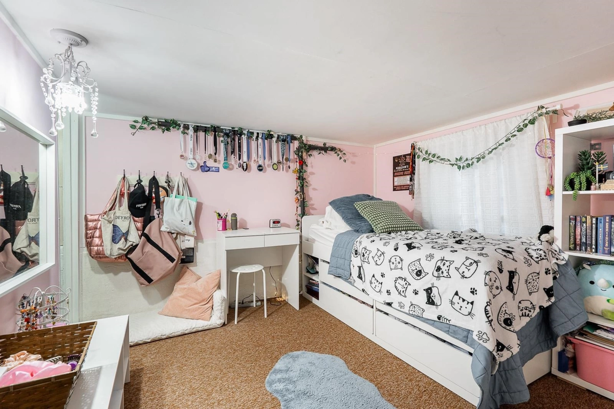 Basement Recreation Room Photo of 430 Garrett Street, New Westminster, BC