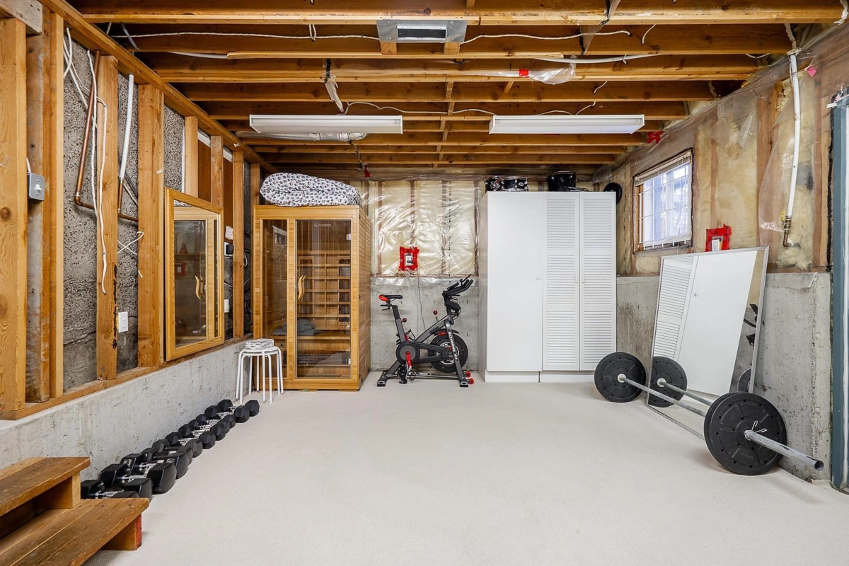 Mudroom Photo of 430 Garrett Street, New Westminster, BC