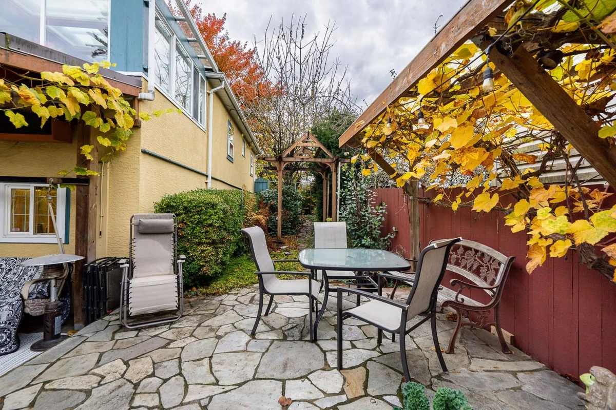 Outdoor Deck Photo of 430 Garrett Street, New Westminster, BC