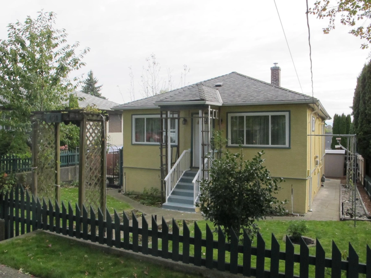 Playground / Recreational Area Near 430 Garrett Street, New Westminster, BC