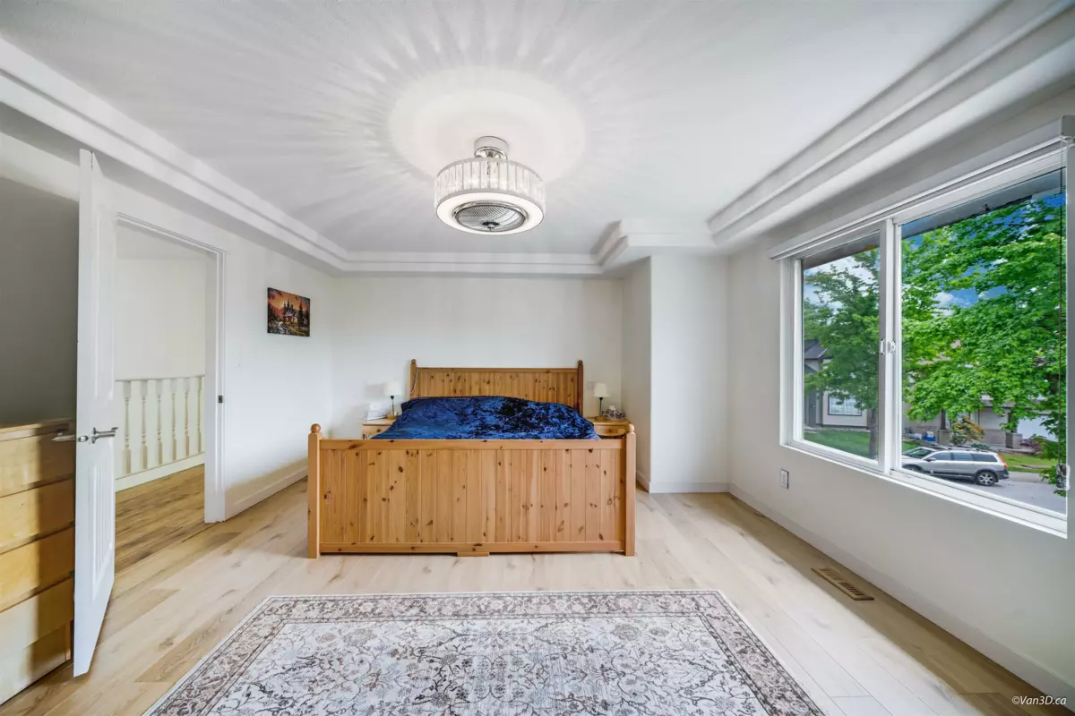 Hallway Photo of 23796 110b Avenue, Maple Ridge, BC