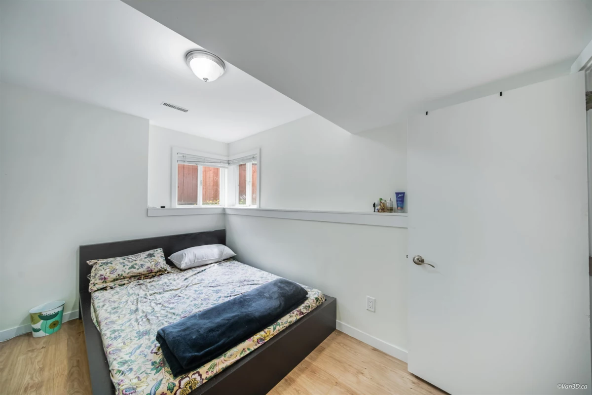 Swimming Pool Photo of 23796 110b Avenue, Maple Ridge, BC