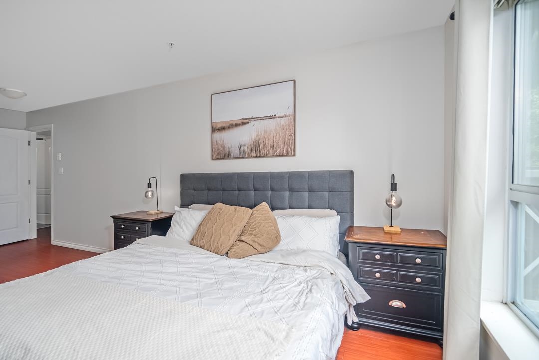 Office / Den Photo of 308 2551 Parkview Lane, Port Coquitlam, BC