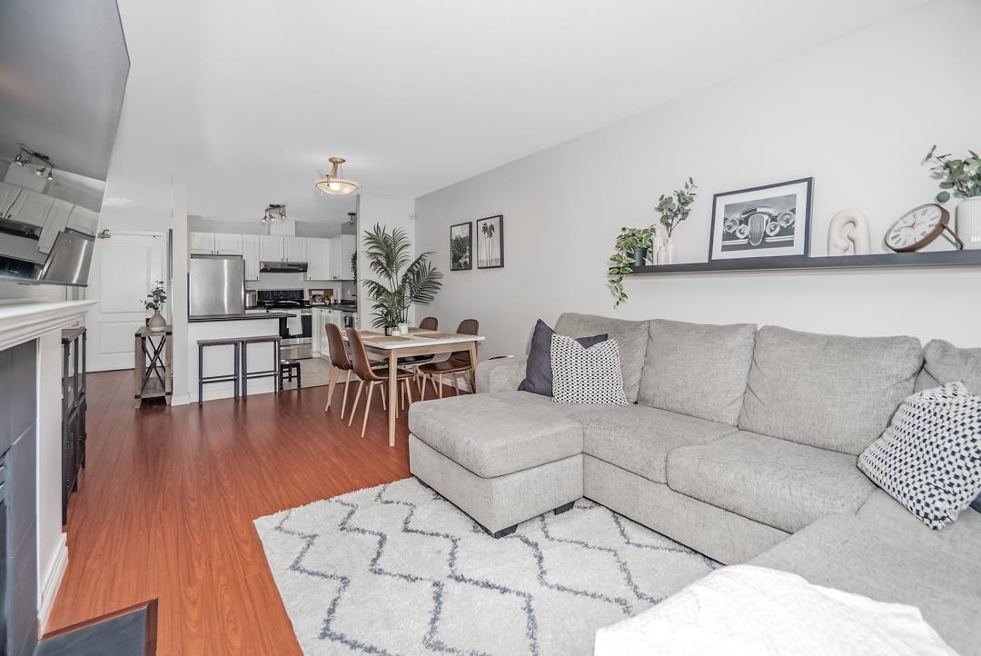 Walk-In Closet Photo of 308 2551 Parkview Lane, Port Coquitlam, BC