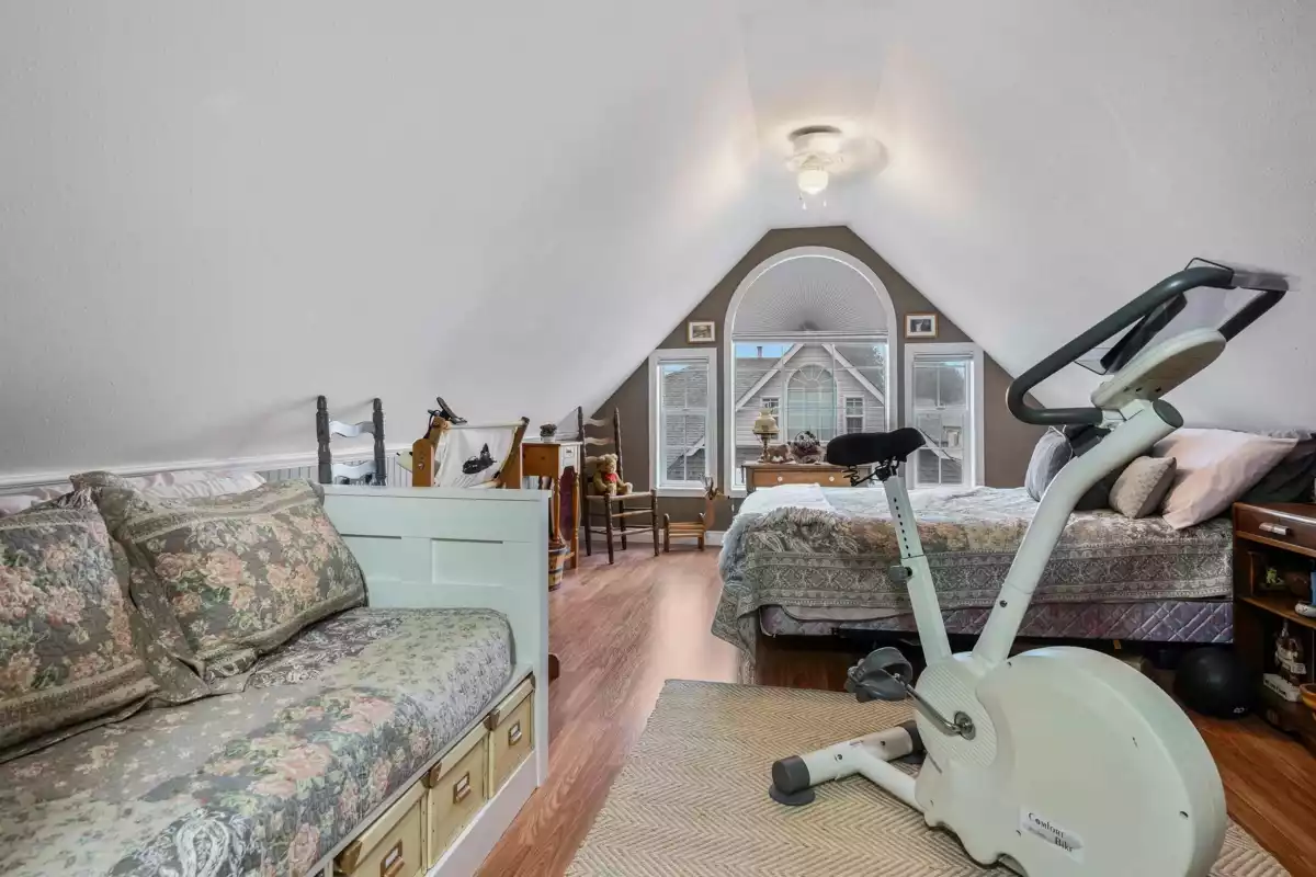 Entry Foyer Photo of 8 6336 Tyson Road, Chilliwack, BC