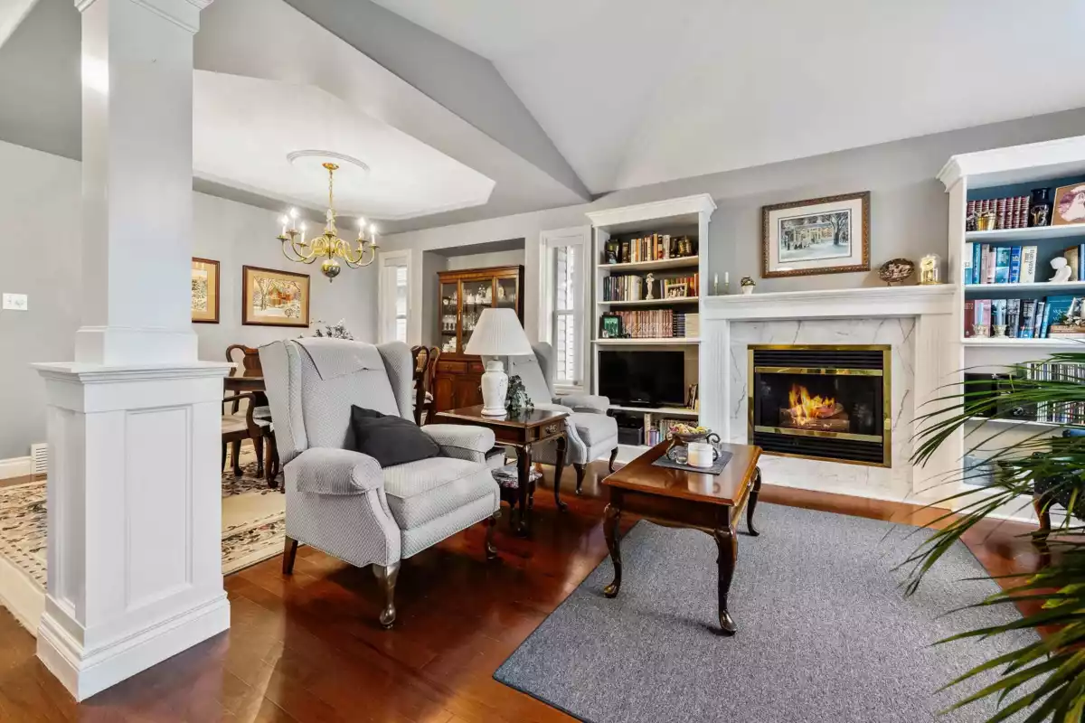 Kitchen Island Photo of 8 6336 Tyson Road, Chilliwack, BC